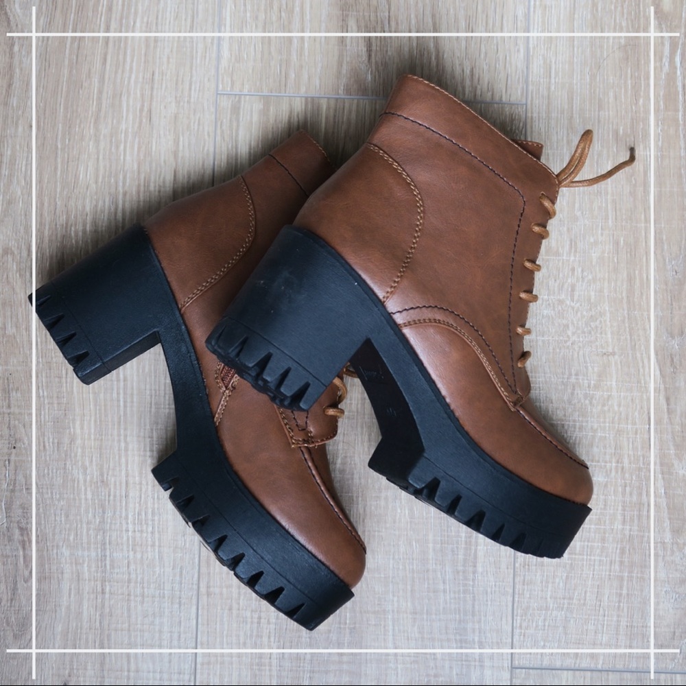 Cognac Brown Combat Boots 📻